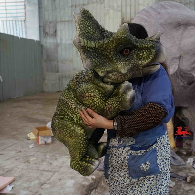 লাইটওয়েট নরম বাস্তবসম্মত হাত পুতুল, Triceratops হাত পুতুল